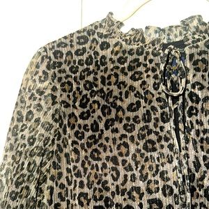 Just Taylor size 6 leopard cocktail dress.